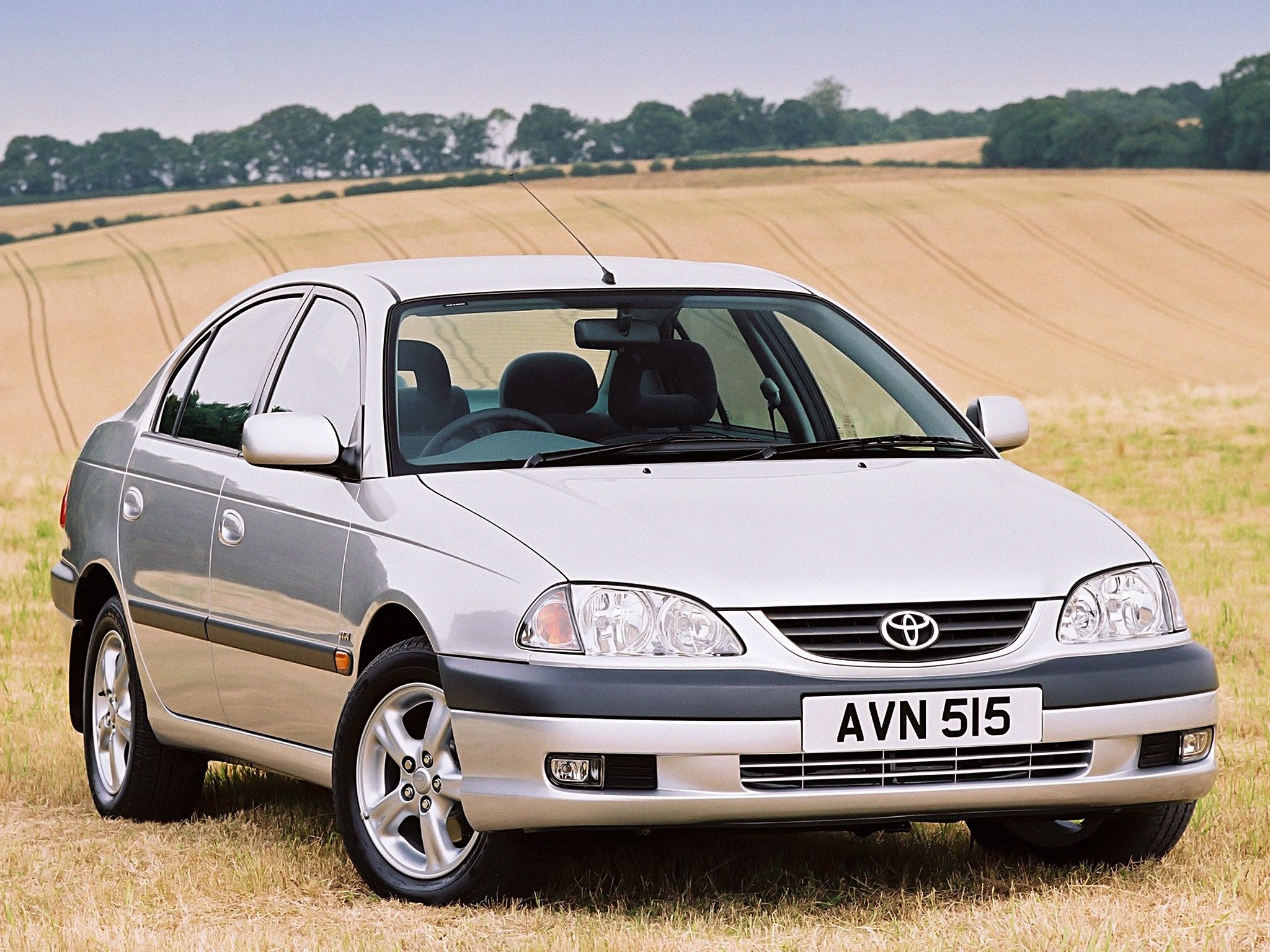 Toyota Avensis photo 5