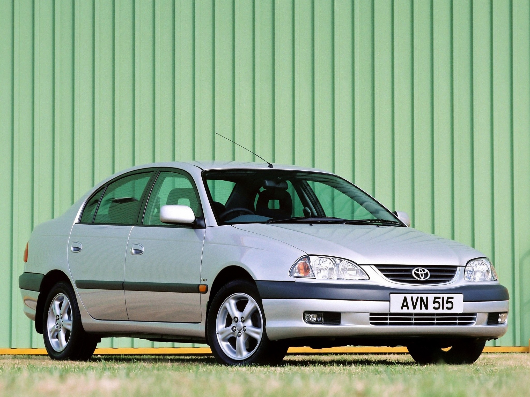 Toyota Avensis photo 6