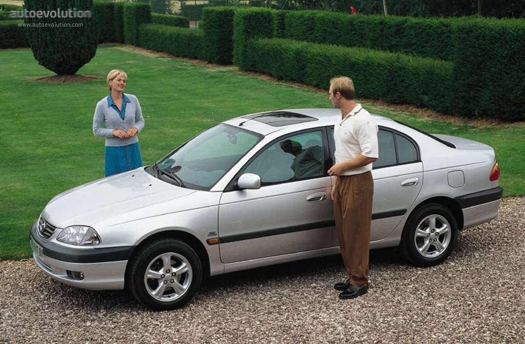 Toyota Avensis photo 3