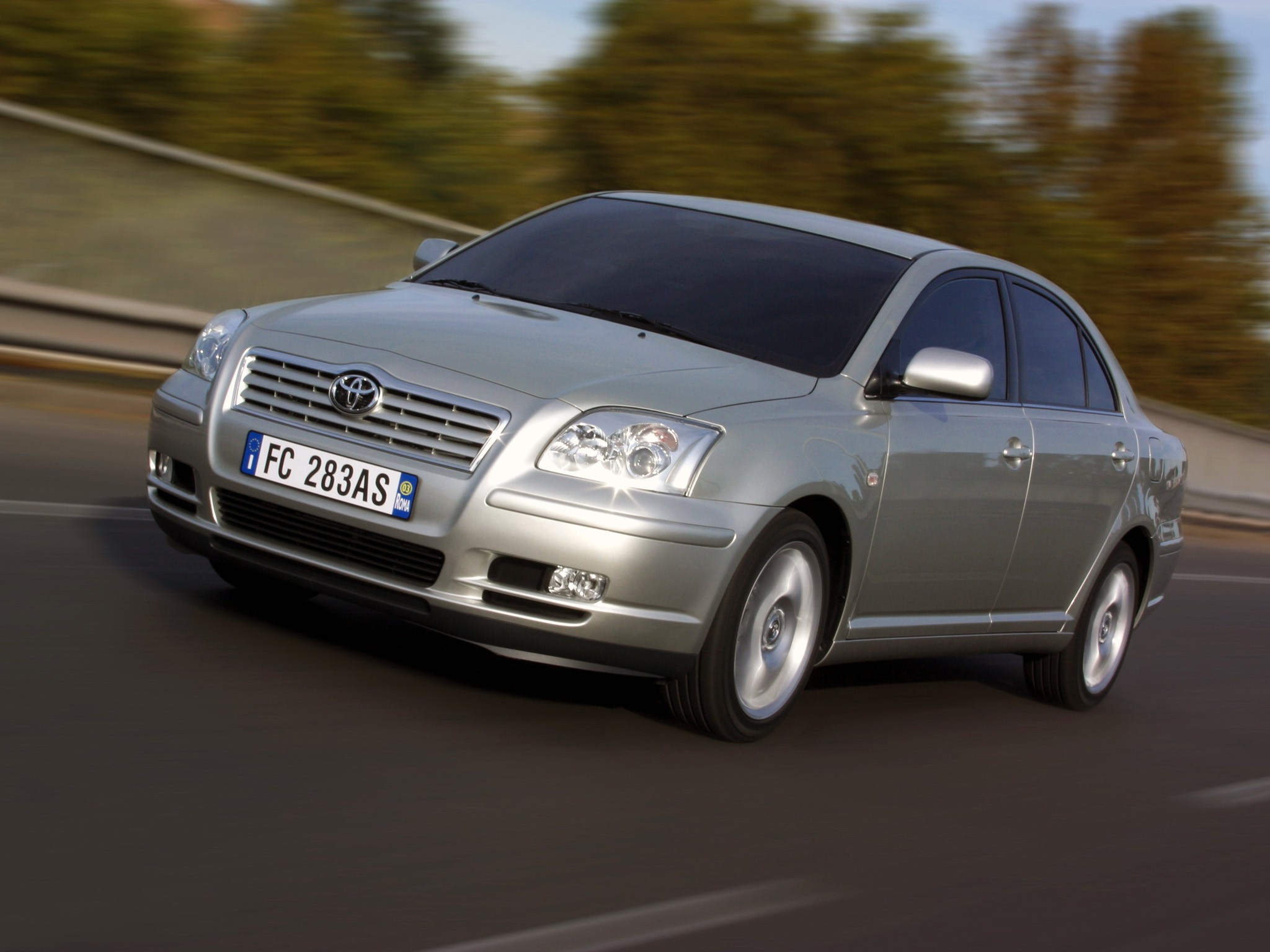 Toyota Avensis photo 7