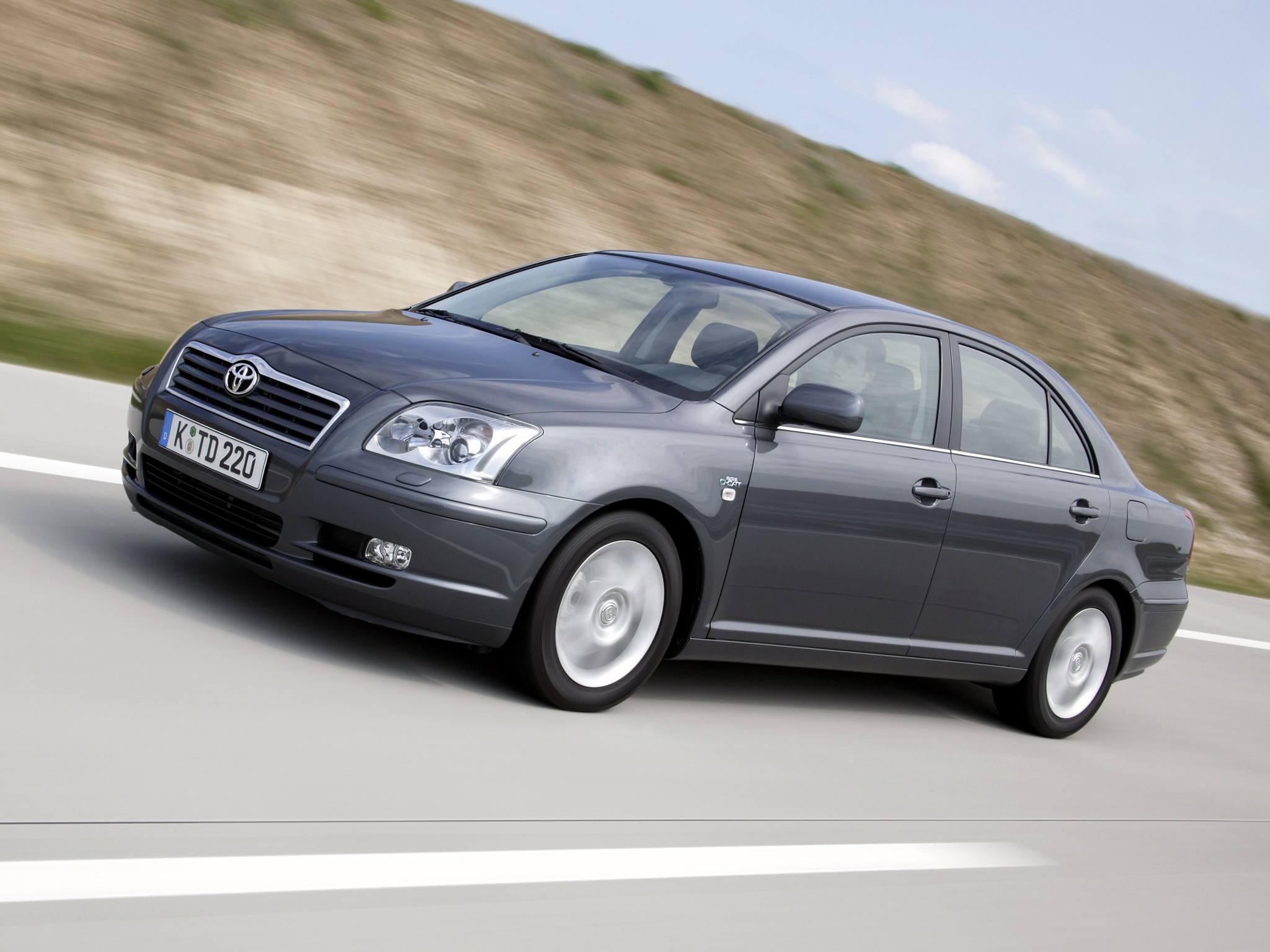 Toyota Avensis photo 26