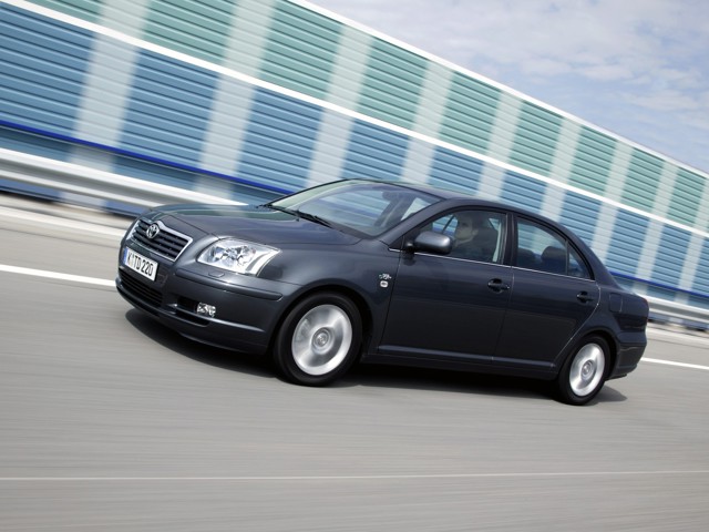 Toyota Avensis foto 27