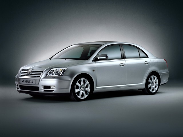 Toyota Avensis foto 29