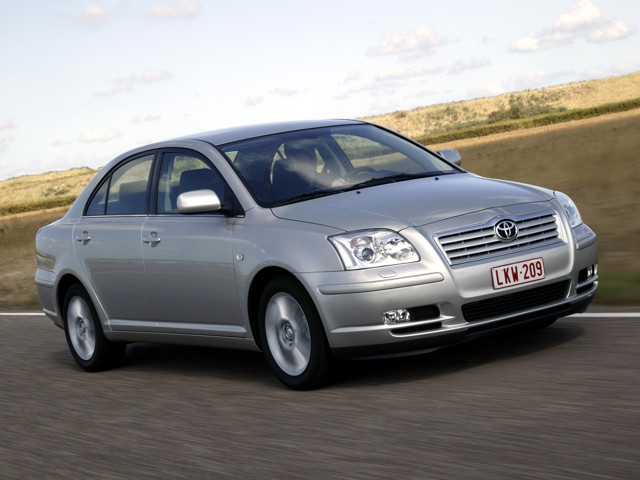 Toyota Avensis foto 30