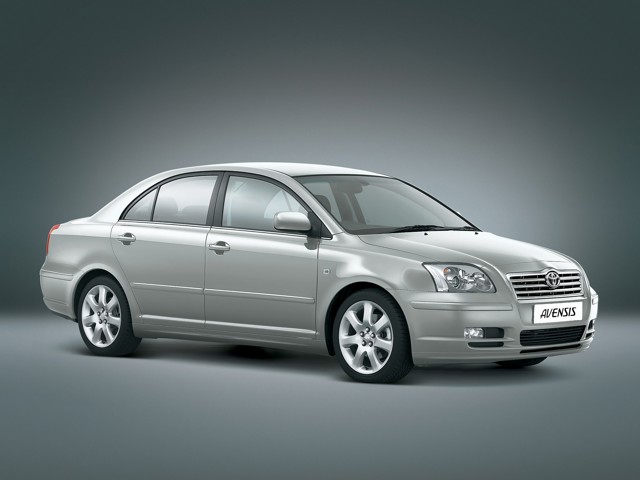 Toyota Avensis foto 33