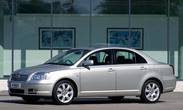 Toyota Avensis foto 37