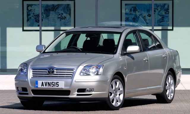 Toyota Avensis foto 38