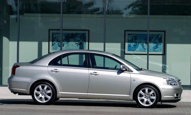 Toyota Avensis foto 39