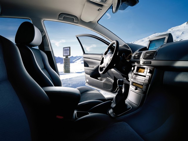 Toyota Avensis foto 47