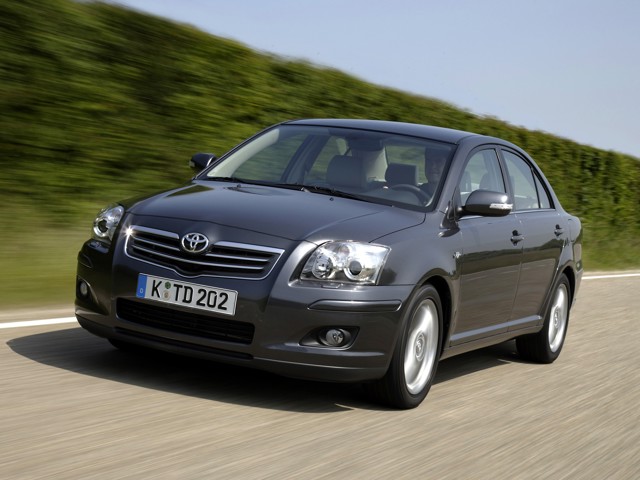 Toyota Avensis foto 5