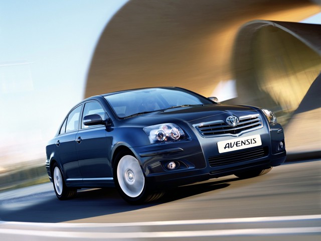 Toyota Avensis foto 23