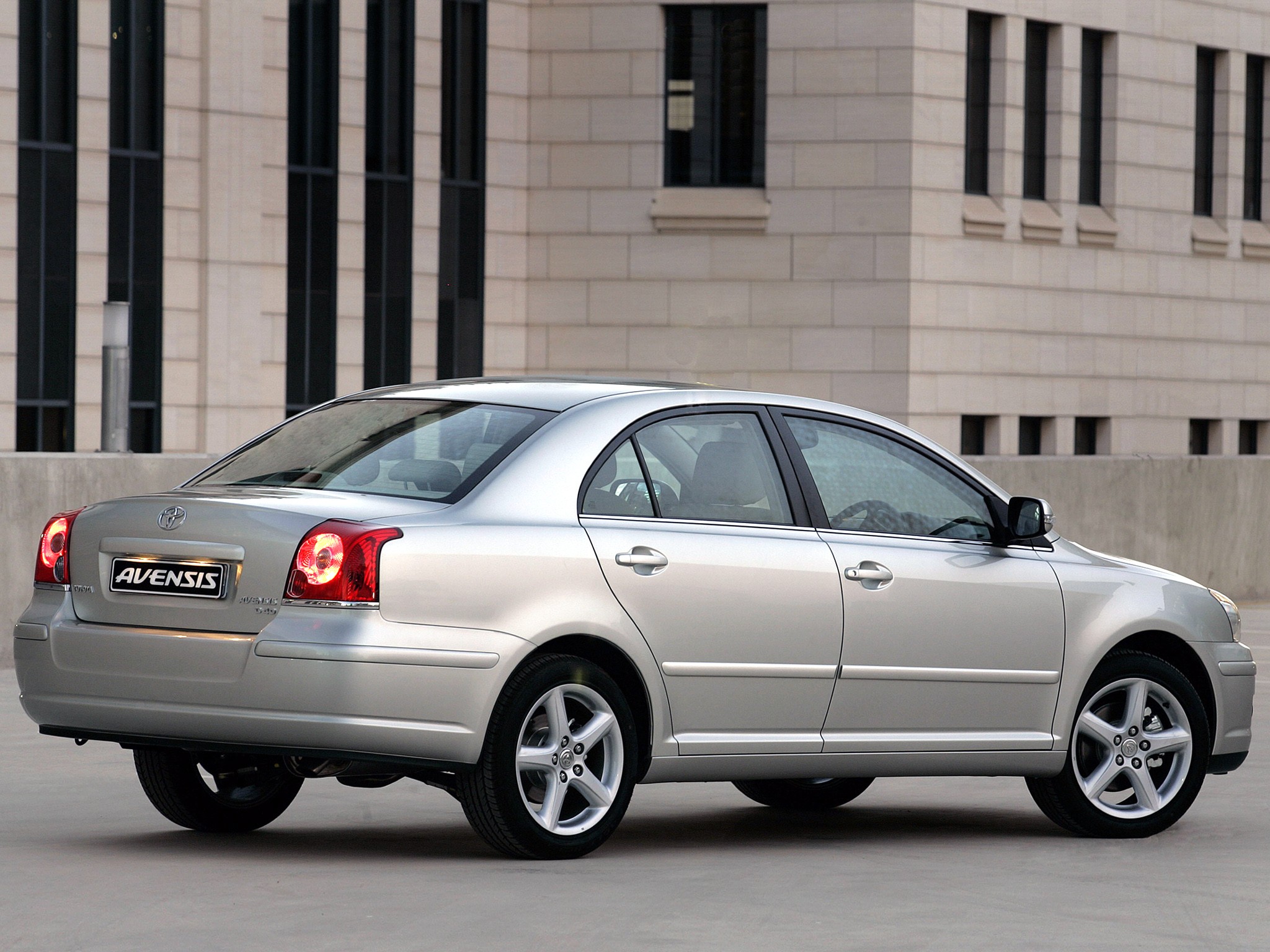 Toyota Avensis photo 37