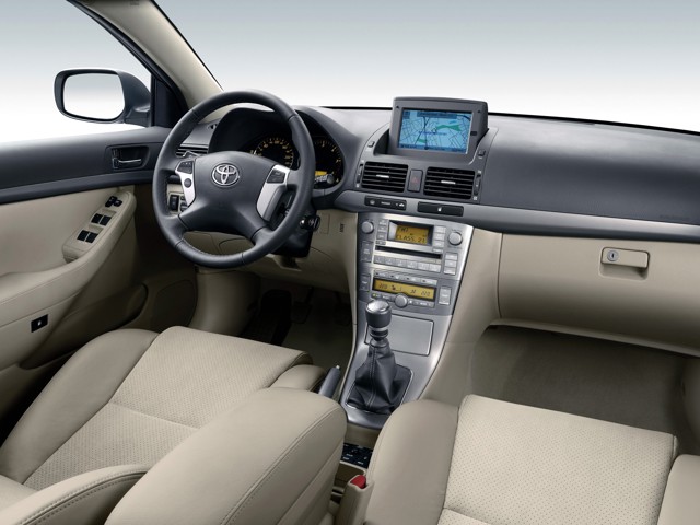 Toyota Avensis foto 45
