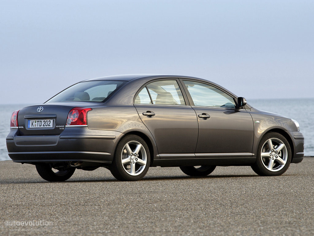 Toyota Avensis photo 2