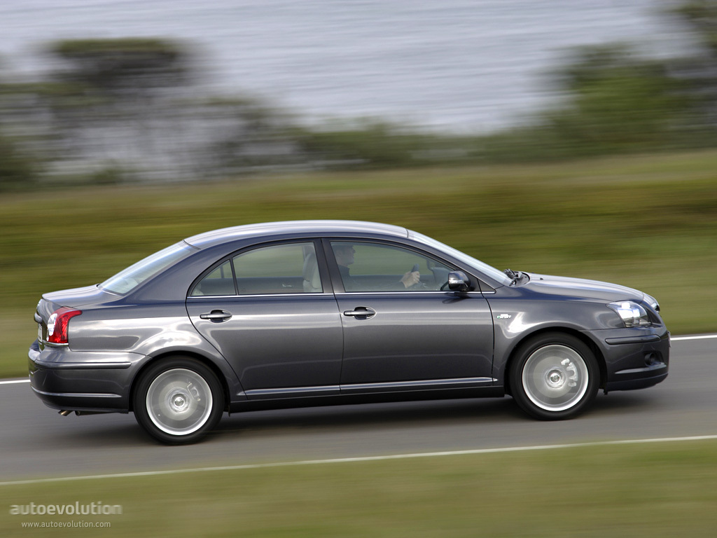 Toyota Avensis photo 3