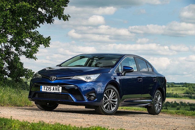 Toyota Avensis foto 28