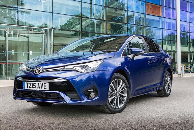 Toyota Avensis foto 29