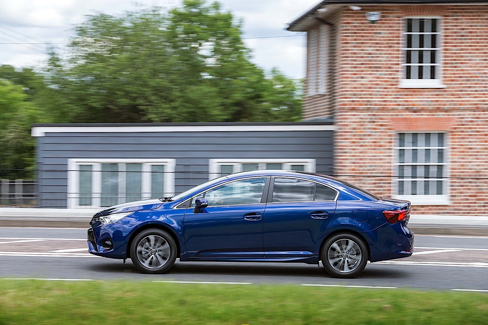 Toyota Avensis photo 31