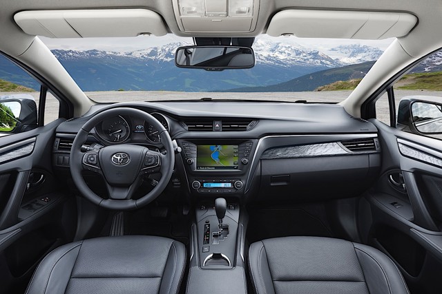 Toyota Avensis foto 47