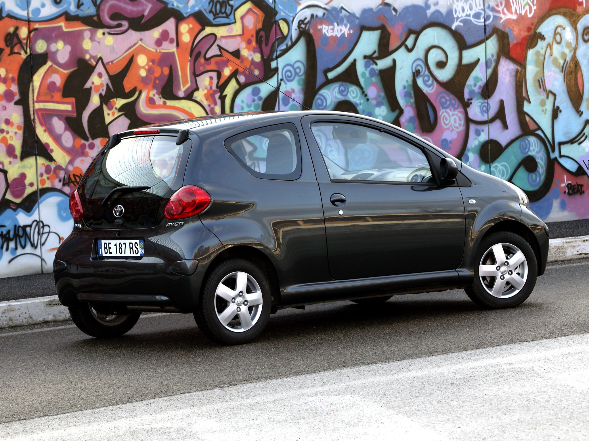 Toyota Aygo 3 Doors photo 5