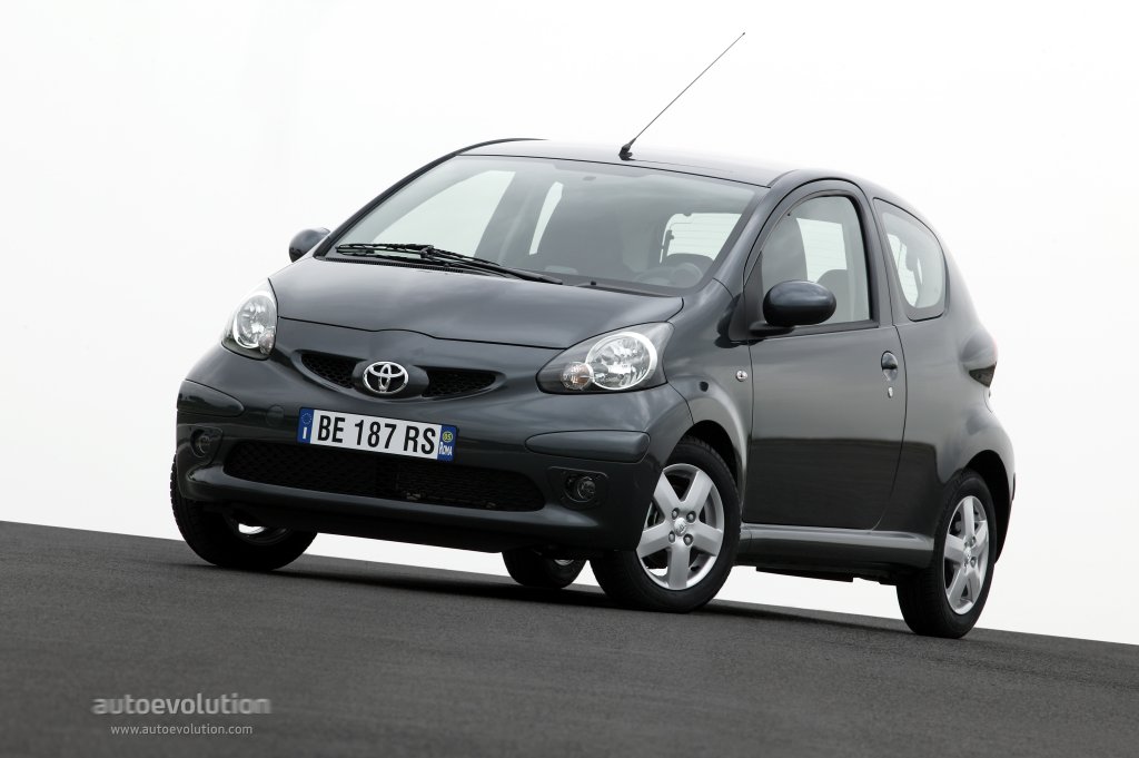 Toyota Aygo 3 Doors photo 3