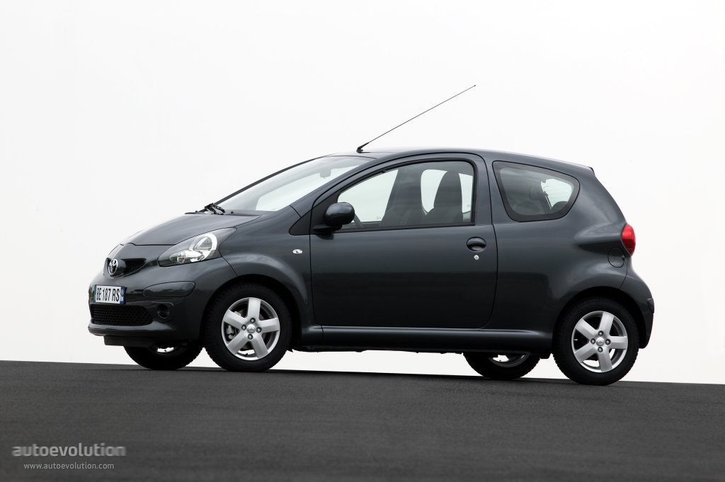 Toyota Aygo 3 Doors photo 4