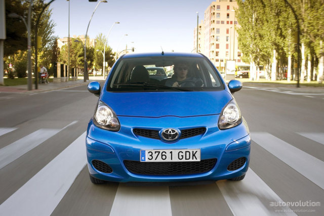 Toyota Aygo 3 Doors photo 5