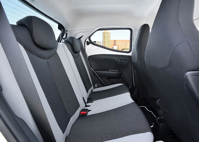 Toyota Aygo 5 Doors photo 100