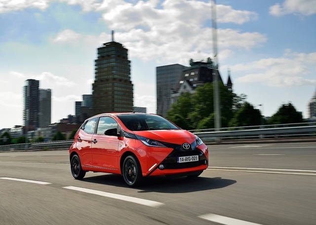 Toyota Aygo 5 Doors photo 18