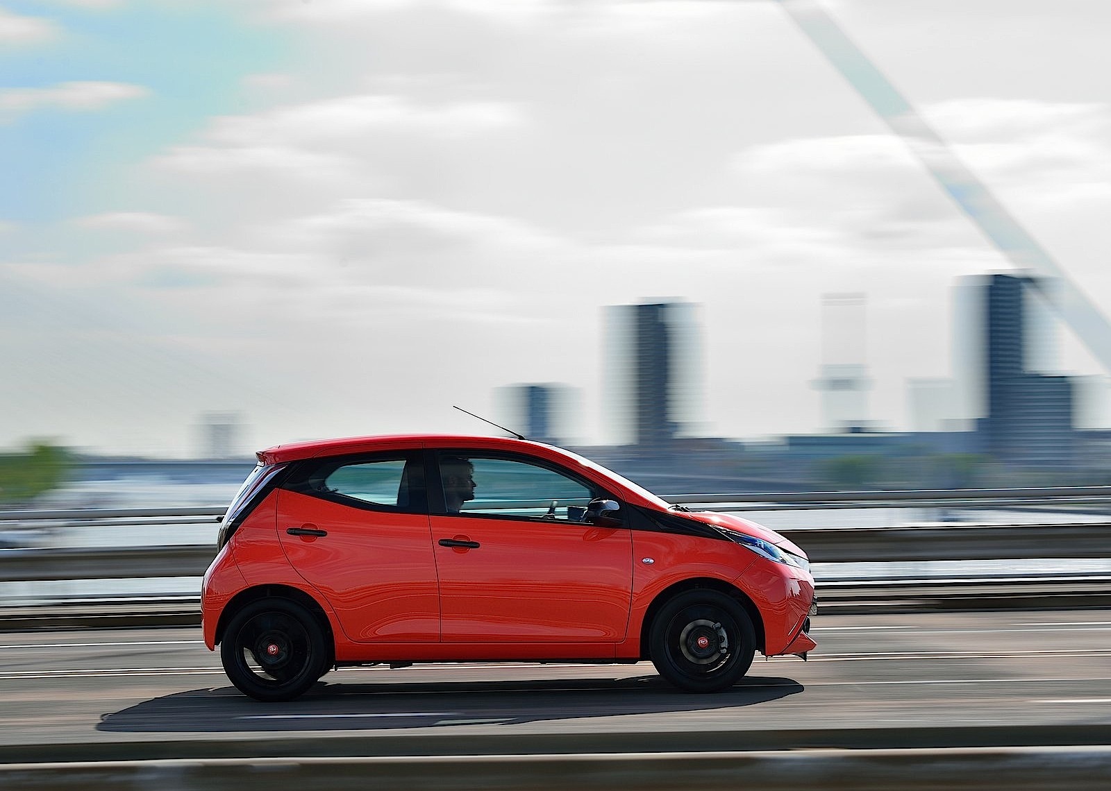 Toyota Aygo 5 Doors photo 24