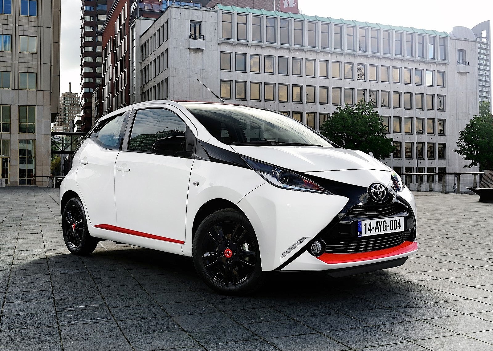 Toyota Aygo 5 Doors photo 41