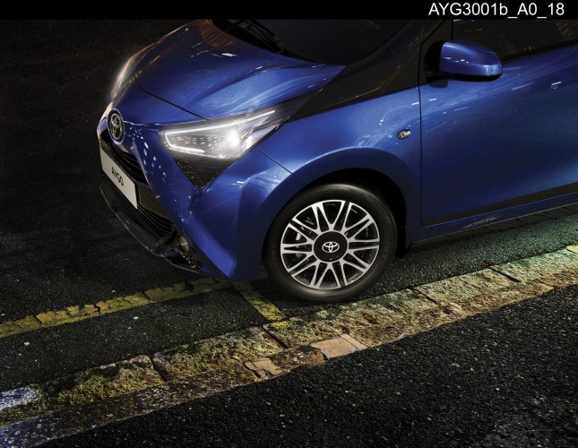 Toyota Aygo 5 Doors photo 13