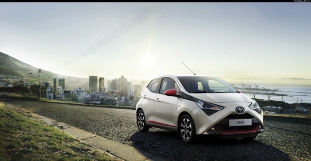 Toyota Aygo 5 Doors photo 14