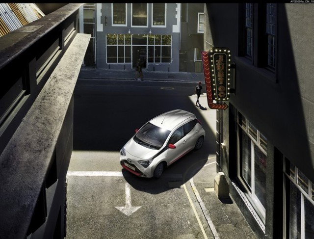 Toyota Aygo 5 Doors photo 15