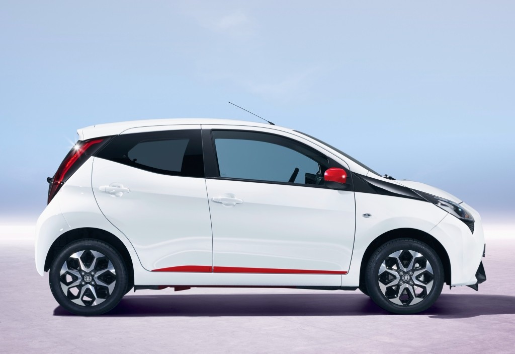 Toyota Aygo 5 Doors photo 25
