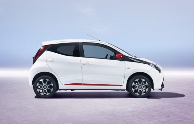 Toyota Aygo 5 Doors photo 5