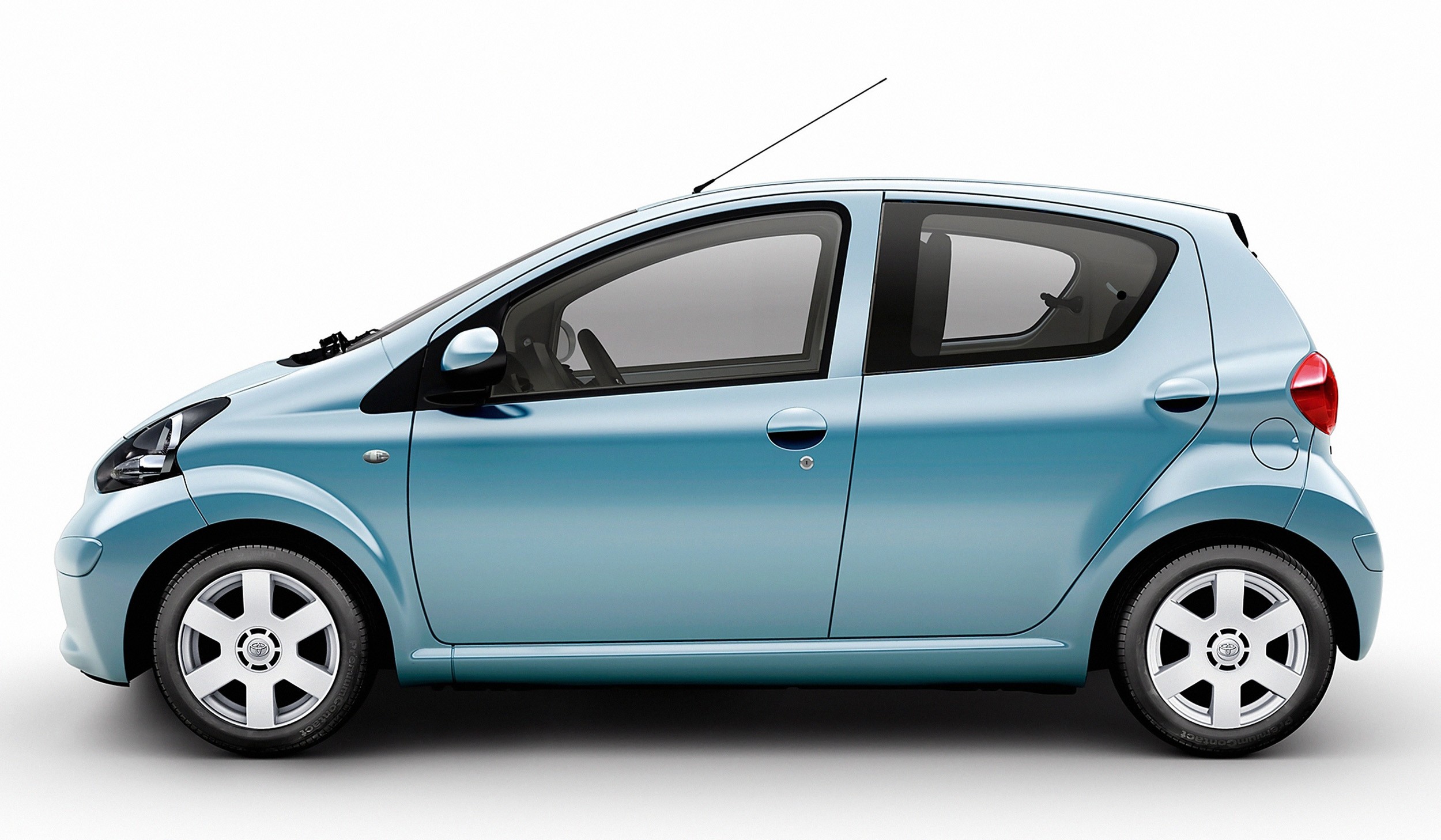 Toyota Aygo 5 Doors photo 14