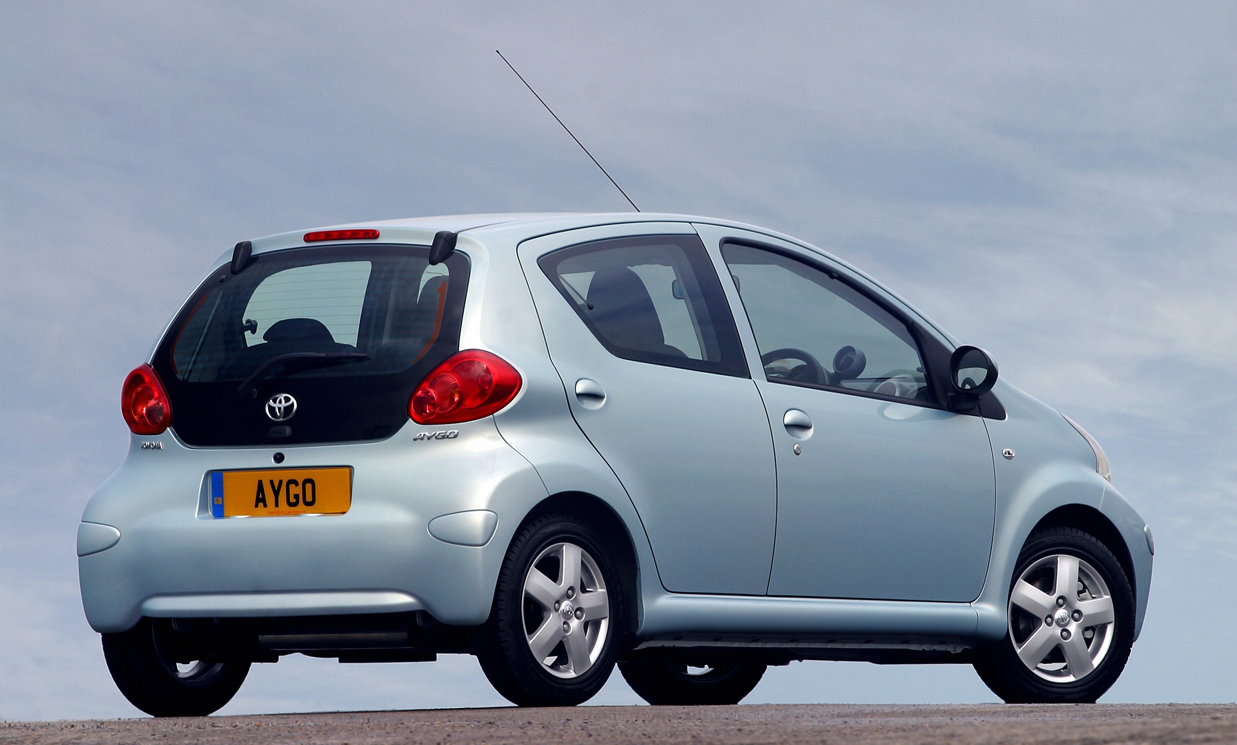 Toyota Aygo 5 Doors photo 17