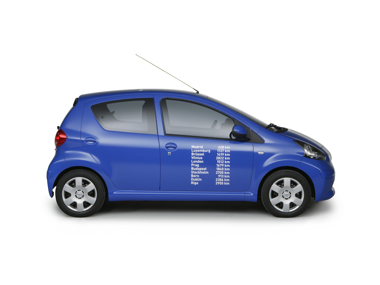 Toyota Aygo 5 Doors photo 21