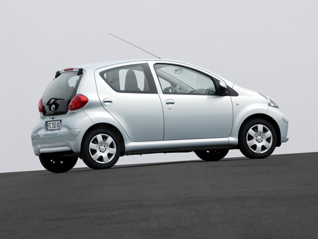 Toyota Aygo 5 Doors photo 26