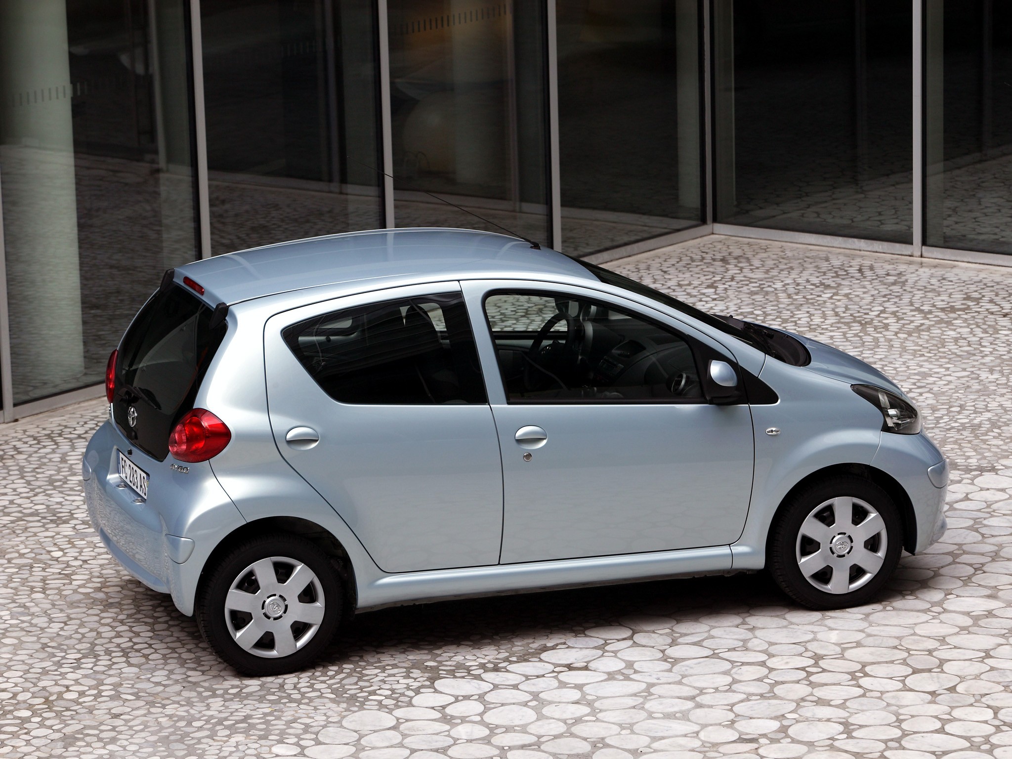 Toyota Aygo 5 Doors photo 33