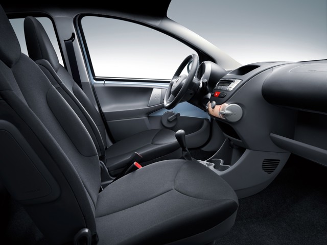 Toyota Aygo 5 Doors photo 42