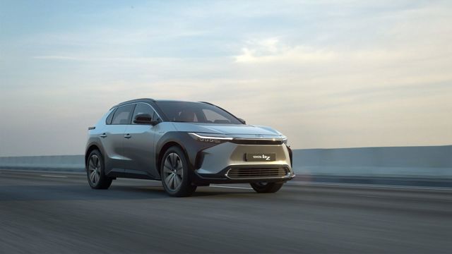 Toyota Bz photo 1