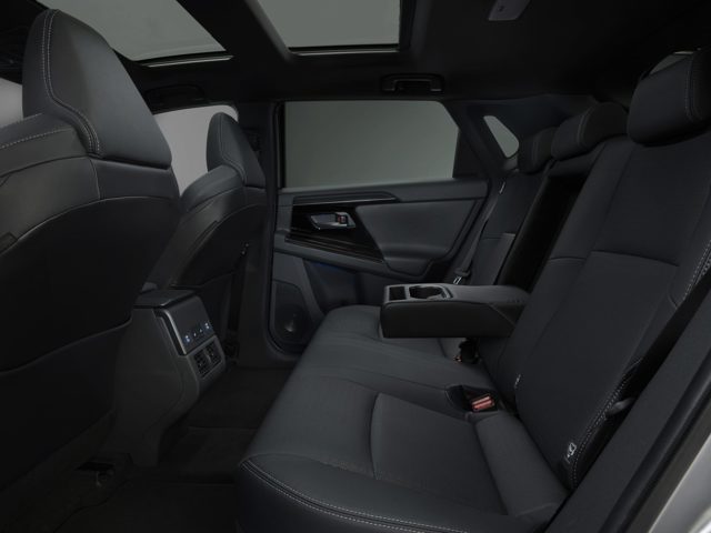 Toyota Bz photo 69