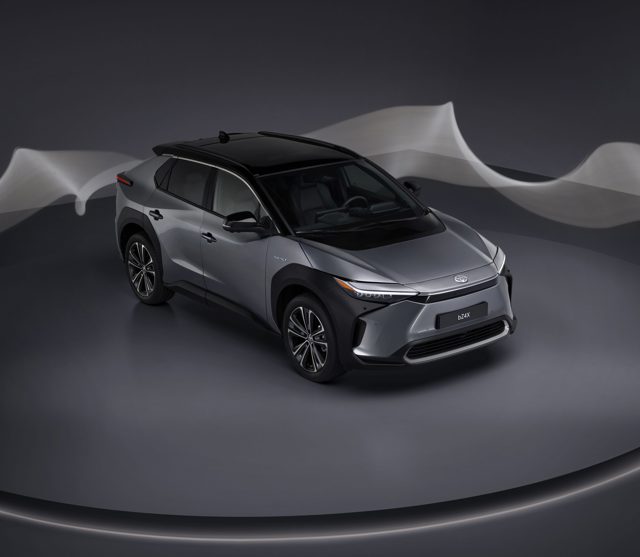 Toyota Bz photo 17