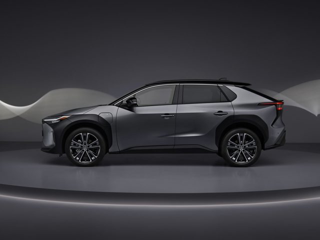 Toyota Bz photo 18