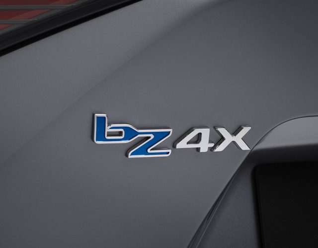 Toyota Bz photo 33