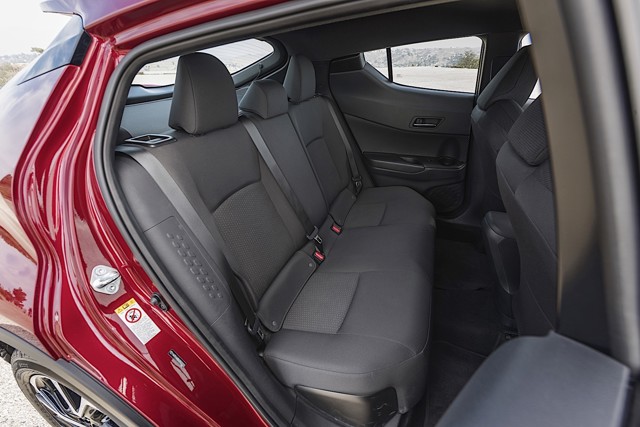 Toyota C-Hr photo 78