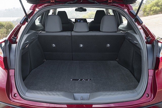 Toyota C-Hr photo 79