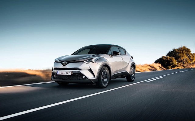 Toyota C-Hr photo 1